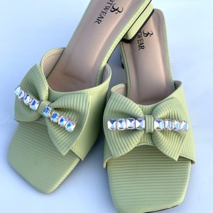 elegant ribbed design slip on heels for women